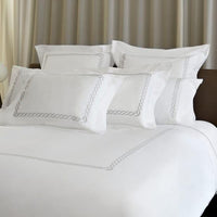 Chain duvet cover