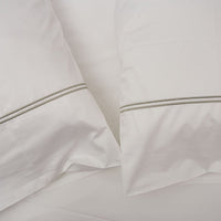 Frame bed sheet set