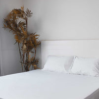 White fitted sheet and pillow cases set