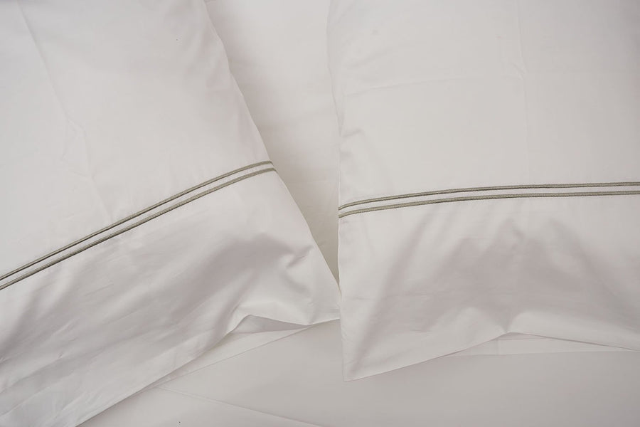 Frame bed sheet set