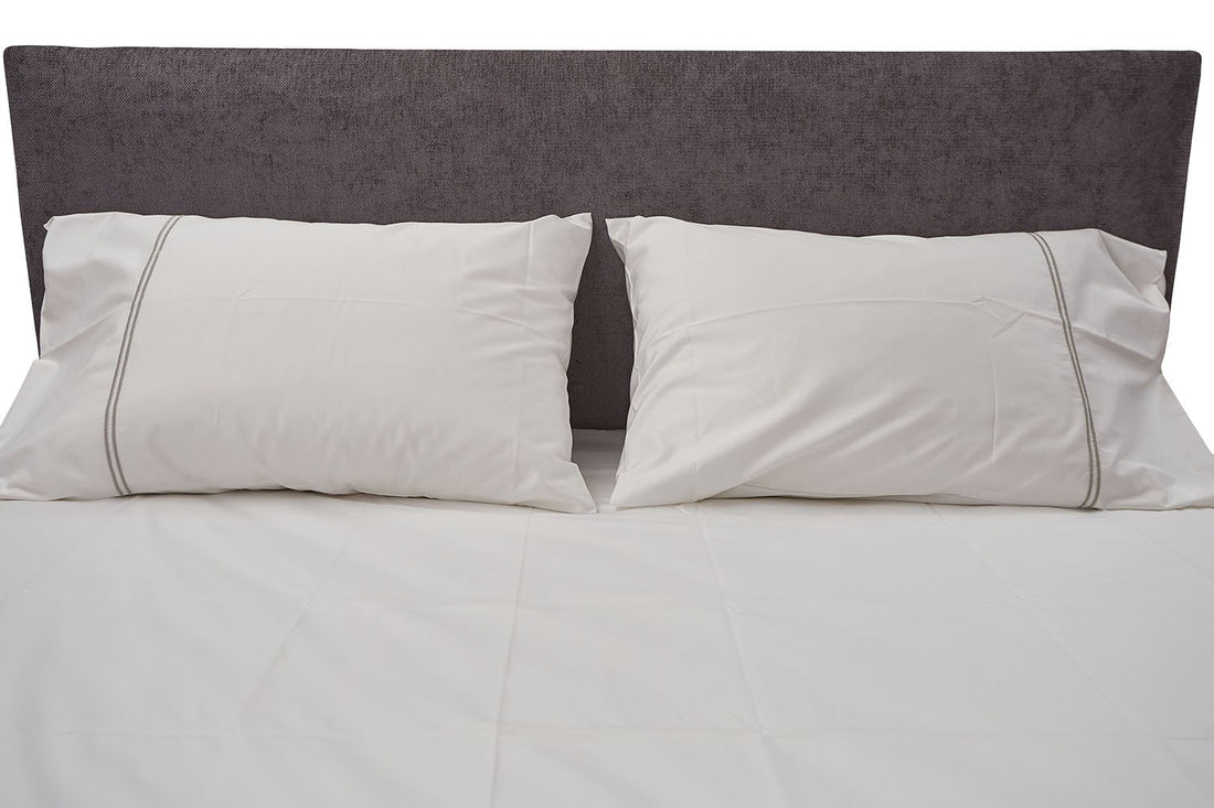 Frame bed sheet set